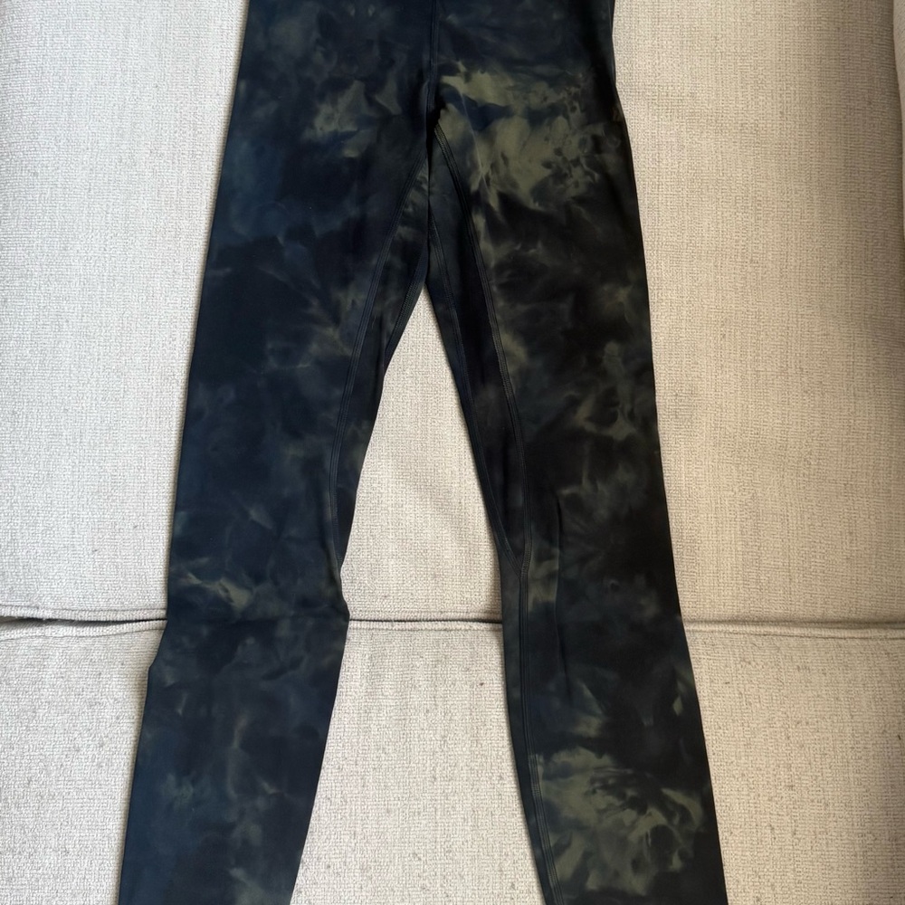 Lululemon Athletica Black Tie-Dye Leggings